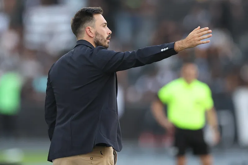 Botafogo perde rendimento no final de outubro e deixa o G-4 do Brasileirão