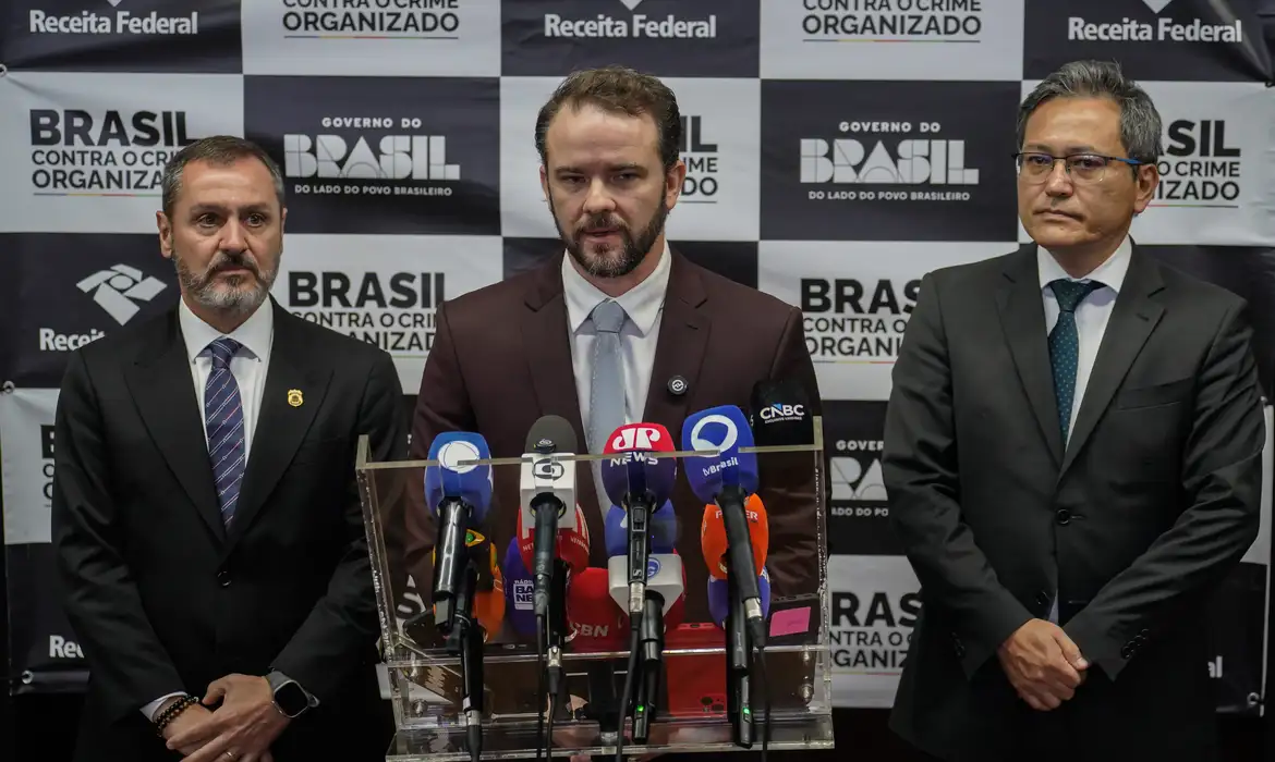 Parceria prevê compartilhamento de informações sobre apreensões feitas nas aduanas dos dois países