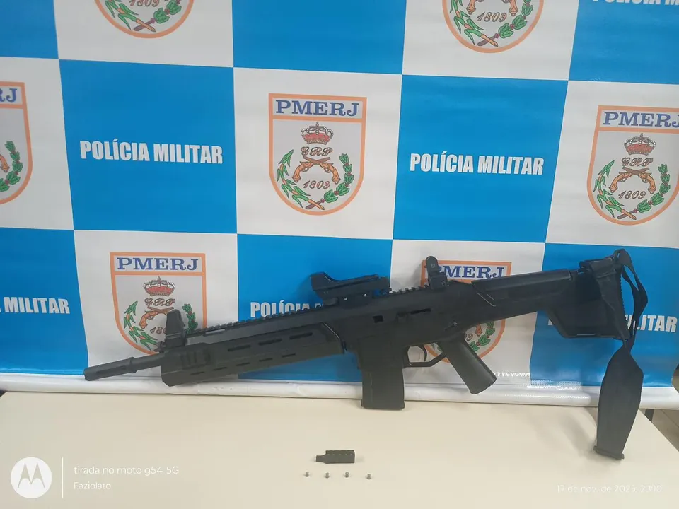 A arma ficou apreendida na 78ªDP (Fonseca).