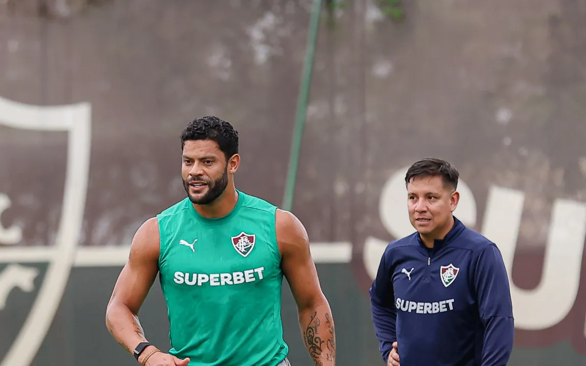 A CBF avaliou o pedido e deu permissão para a entrada de Hulk em campo pelo Fluminense