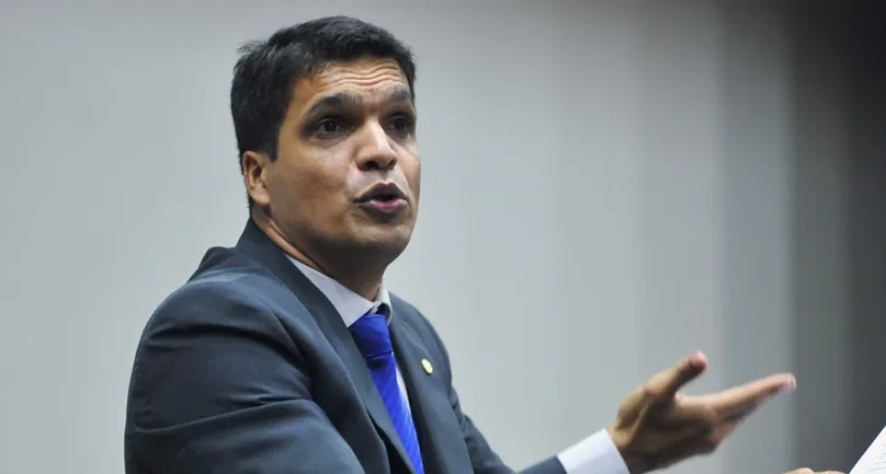 Cabo Daciolo afirmou que vai disputar eleições deste ano