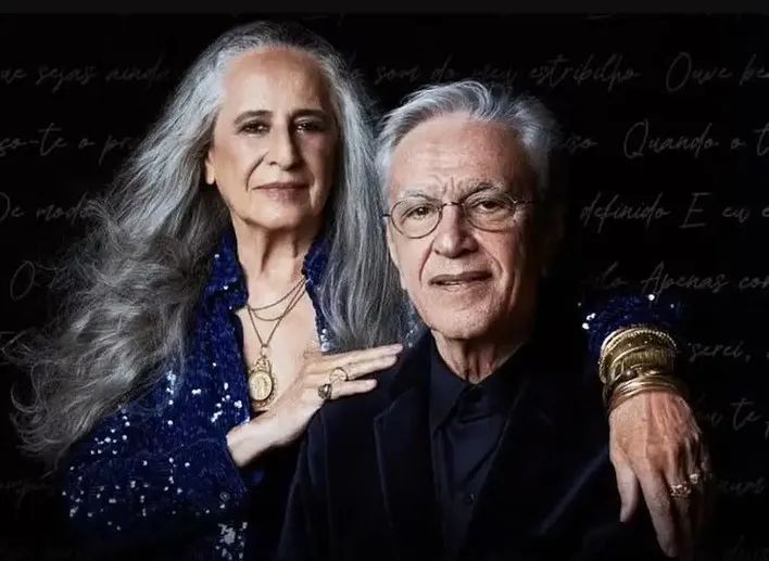 O disco "Caetano e Bethânia Ao Vivo", é indicado ao Grammy na categoria melhor álbum musical global