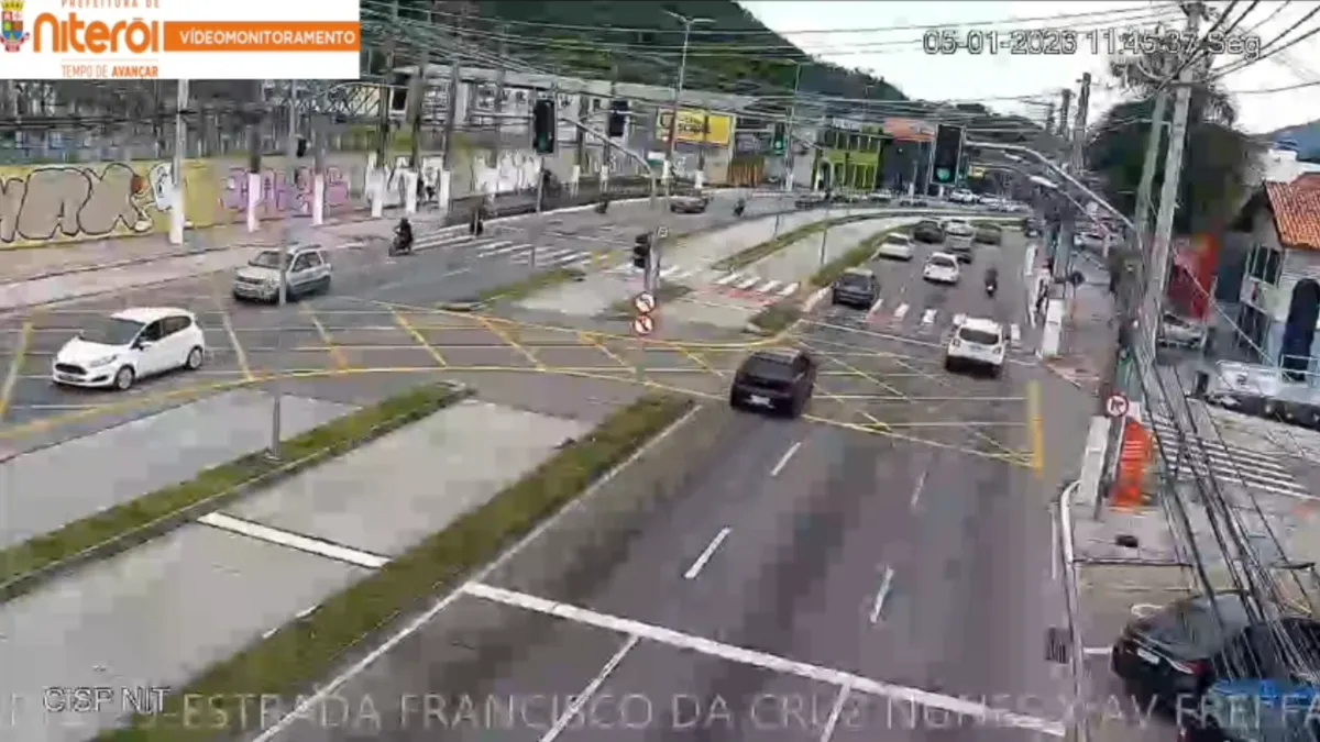 Os quatro envolvidos, dois homens e duas mulheres, permaneceram presos e estão à disposição da Justiça