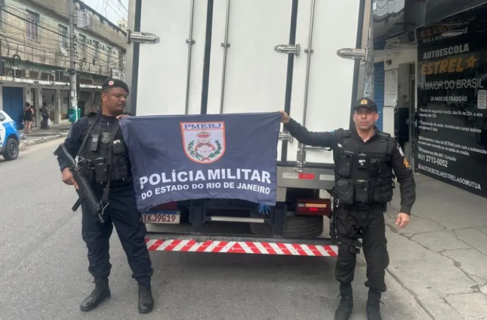 Caminhão e carga recuperados