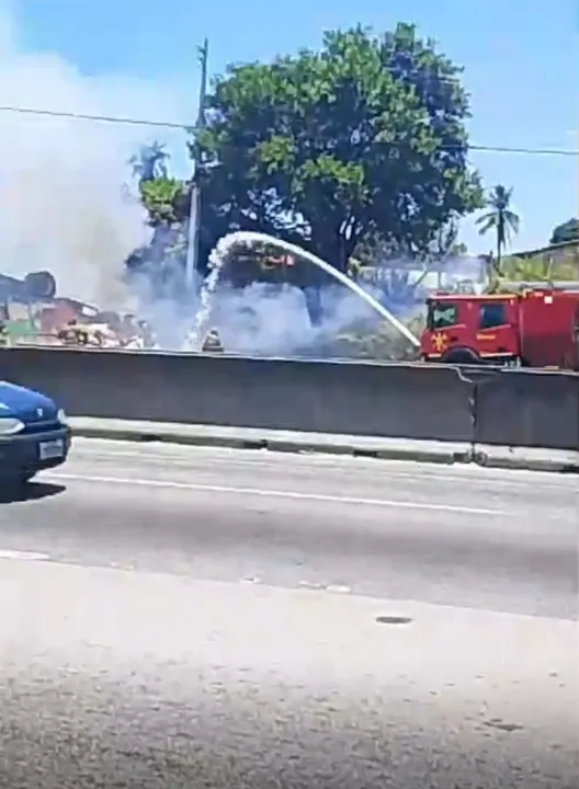Até o momento, não há informações sobre feridos.