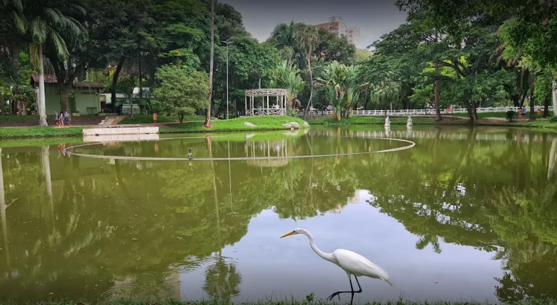 O Campo de São Bento está localizado na Rua Gavião Peixoto