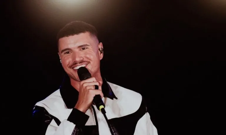 Cantor foi socorrido para o Hospital Estadual Alberto Torres (Heat), em São Gonçalo