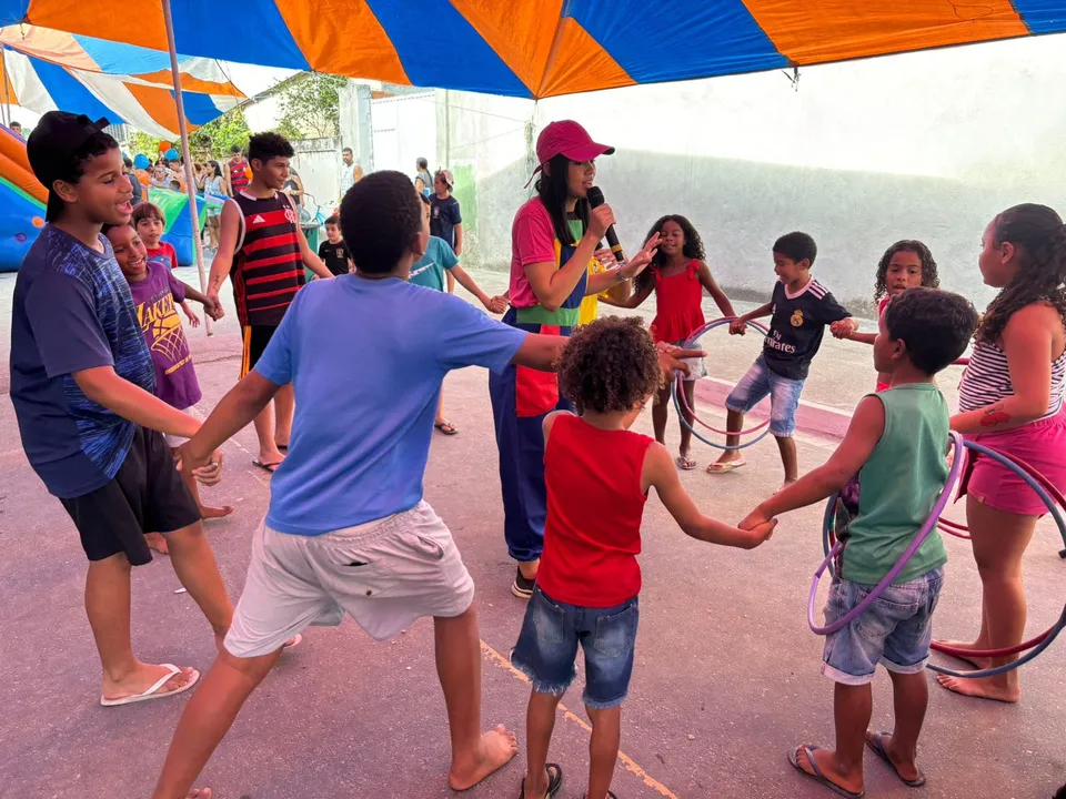 A caravana é uma iniciativa da Fundação de Artes, Esporte e Lazer de São Gonçalo e leva para as crianças uma manhã de atividades recreativas gratuitas