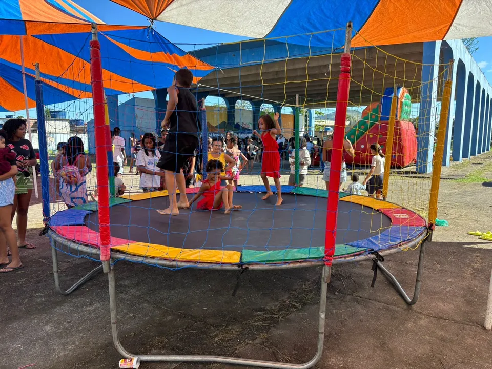 No evento, as crianças poderão curtir cama elástica, infláveis, oficinas, brincadeiras, jogos e músicas com os recreadores