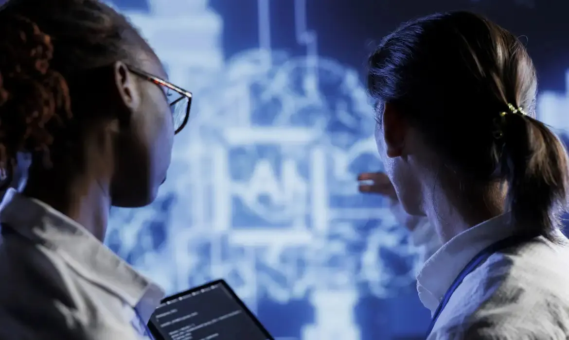 Com linguagem acessível, a cartilha apresenta um passo a passo para a conformidade com a resolução do CFM