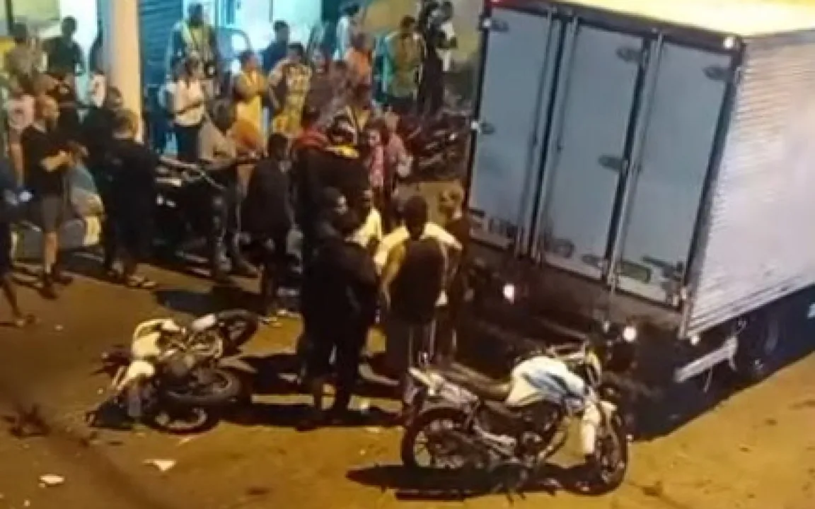 O acidente aconteceu na noite desta quinta-feira (30)