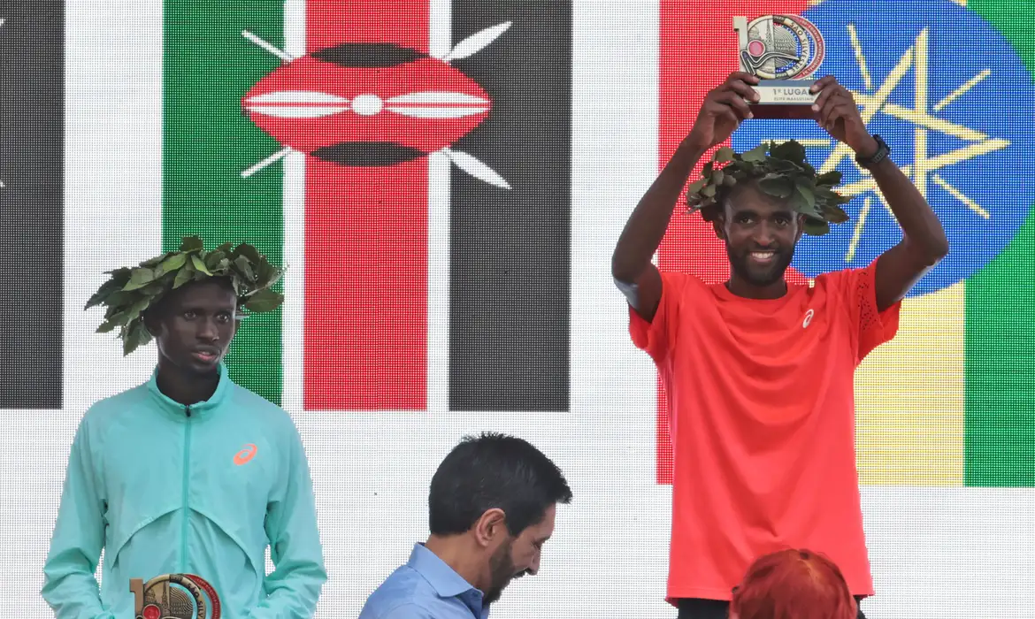 Etíope Muse Gisachew venceu a 100ª edição da corrida de São Silvestre