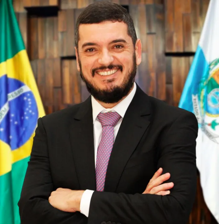 Rodrigo Bacelar assume interinamente o governo do Estado do Rio