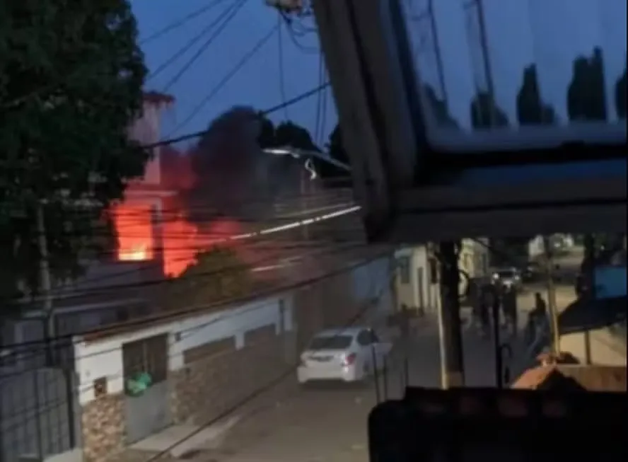 O imóvel estaria trancado no momento do incêndio