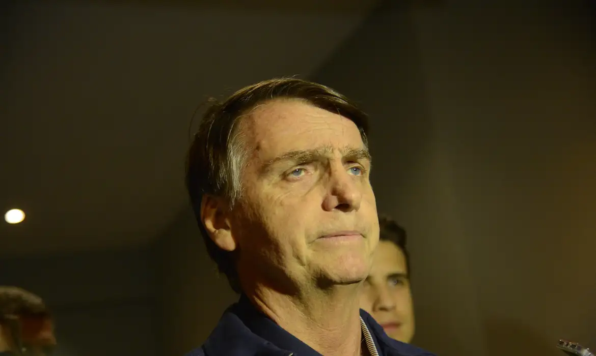O pedido da defesa pretende evitar que Bolsonaro seja levado para o presídio da Papuda, em Brasília