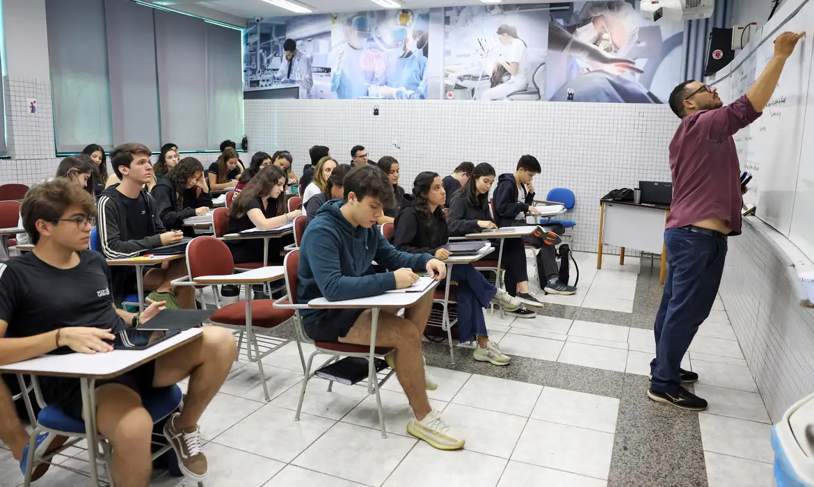 A expectativa do MEC é que mais de 1 milhão de estudantes sejam beneficiados