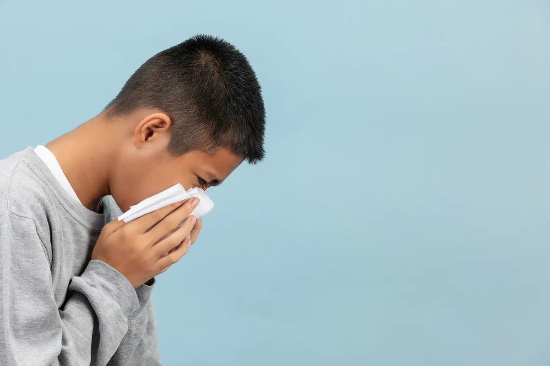 A prevenção e o cuidado com doenças respiratórias infantis também dependem de uma atuação conjunta entre família e escola