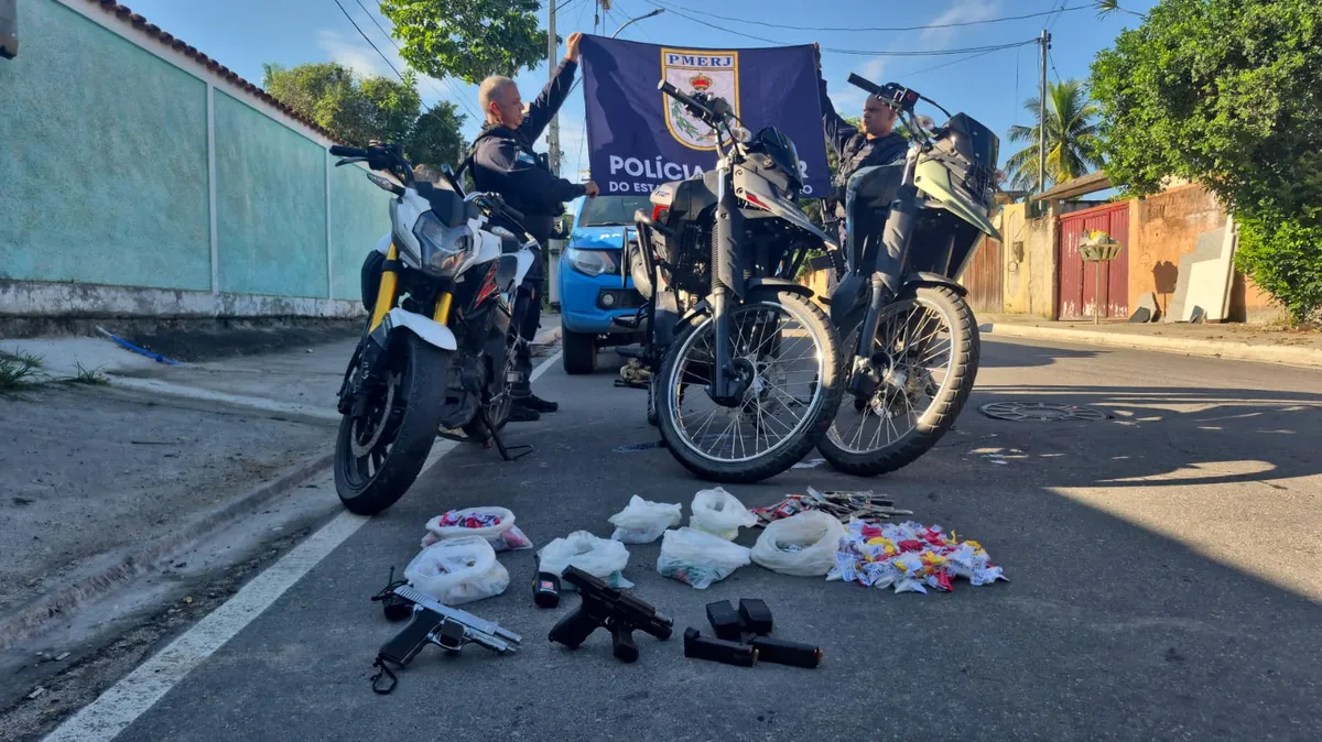 Durante a ação, houve troca de tiros e apreensão de grande quantidade de entorpecentes