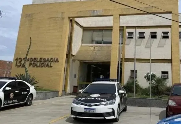 A prisão foi efetuada pelo policiais civis da 132ª DP