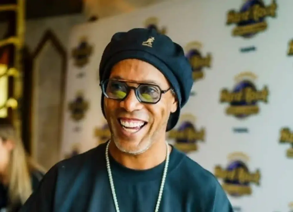 Empresária acusada de falsificar documentos de Ronaldinho é presa