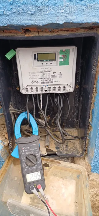 O furto de energia afeta a qualidade do serviço prestado pela distribuidora e coloca em risco a população