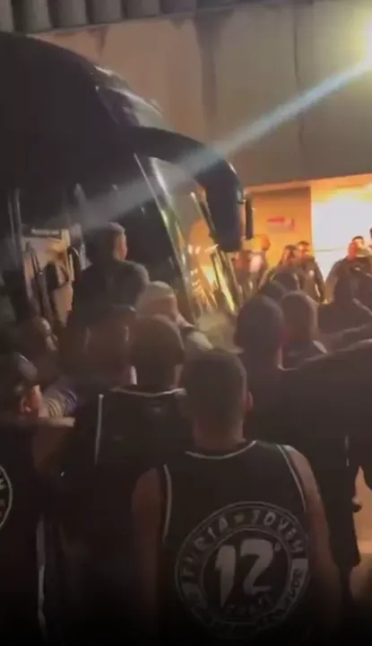 Botafoguenses organizaram gritos de protesto e ofensas direcionadas ao elenco e à diretoria do time