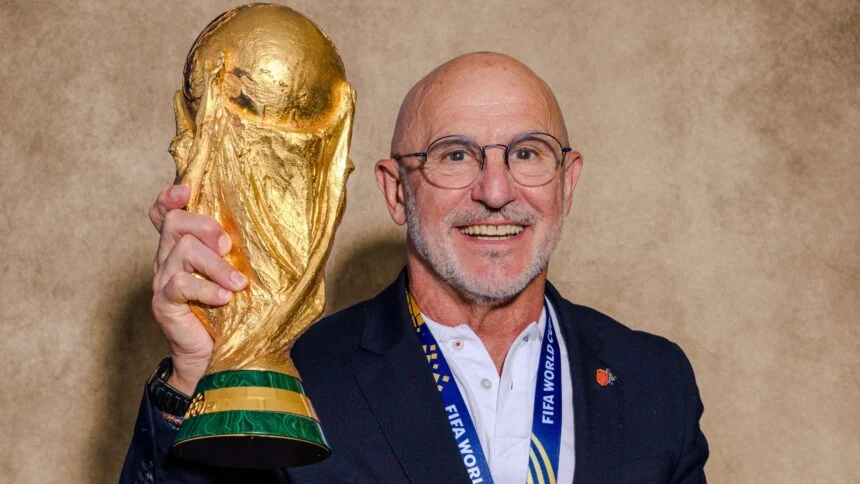 Luis de la Fuente conta com a confiança dos jogadores e da Federação Espanhola para mais um ciclo à frente da seleção