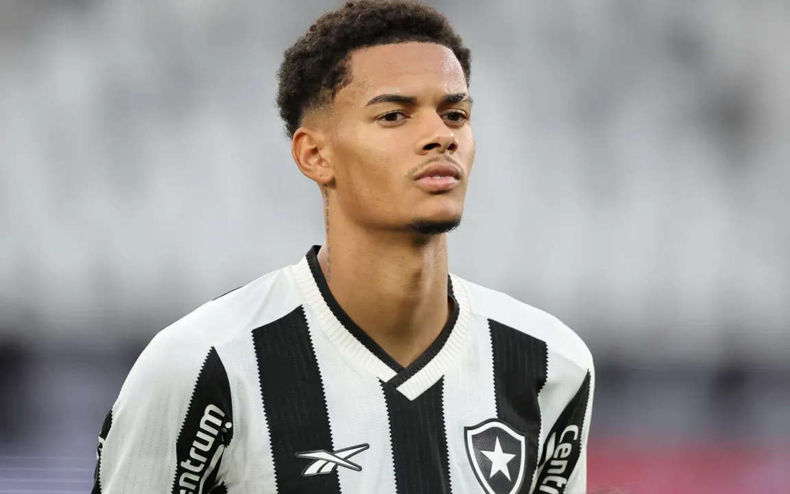Ex-Botafogo, Newton é anunciado no São Paulo