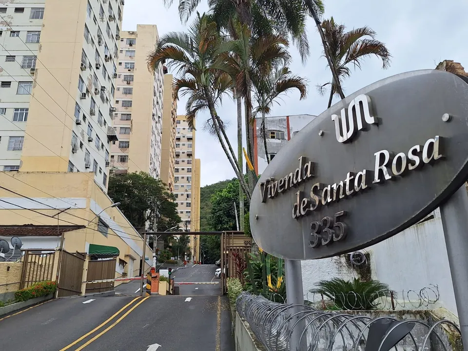 Uma explosão deixou três pessoas feridas, na tarde dessa quinta-feira (28), no condomínio Vivenda de Santa Rosa, Rua Noronha Torrezão, número 335