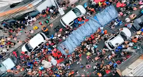 As notícias falsas informavam que Lula garantiria uma indenização e pensão vitalícia às famílias dos mortos da Megaoperação