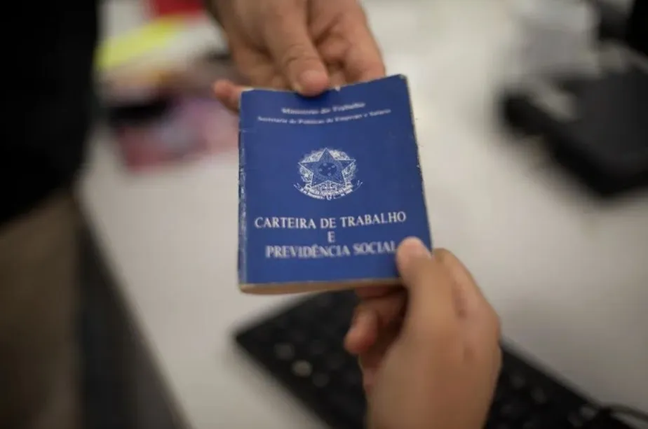 Feirão de empregos acontece na próxima terça-feira (25) no Rio