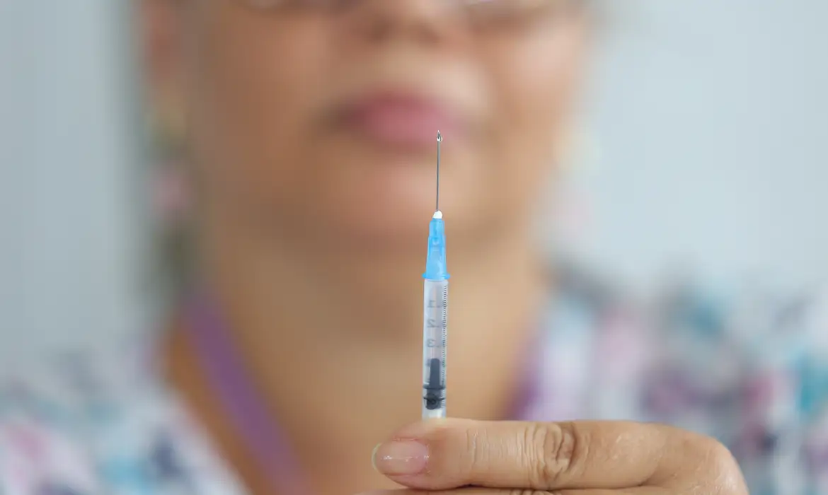 A ação ocorre simultaneamente em todo o país