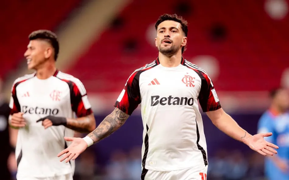 Arrascarta comemora gol contra o Cruz Azul