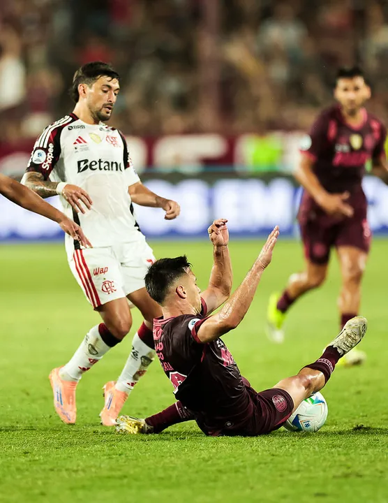 Flamengo lutou, mas não conseguiu evitar a derrota