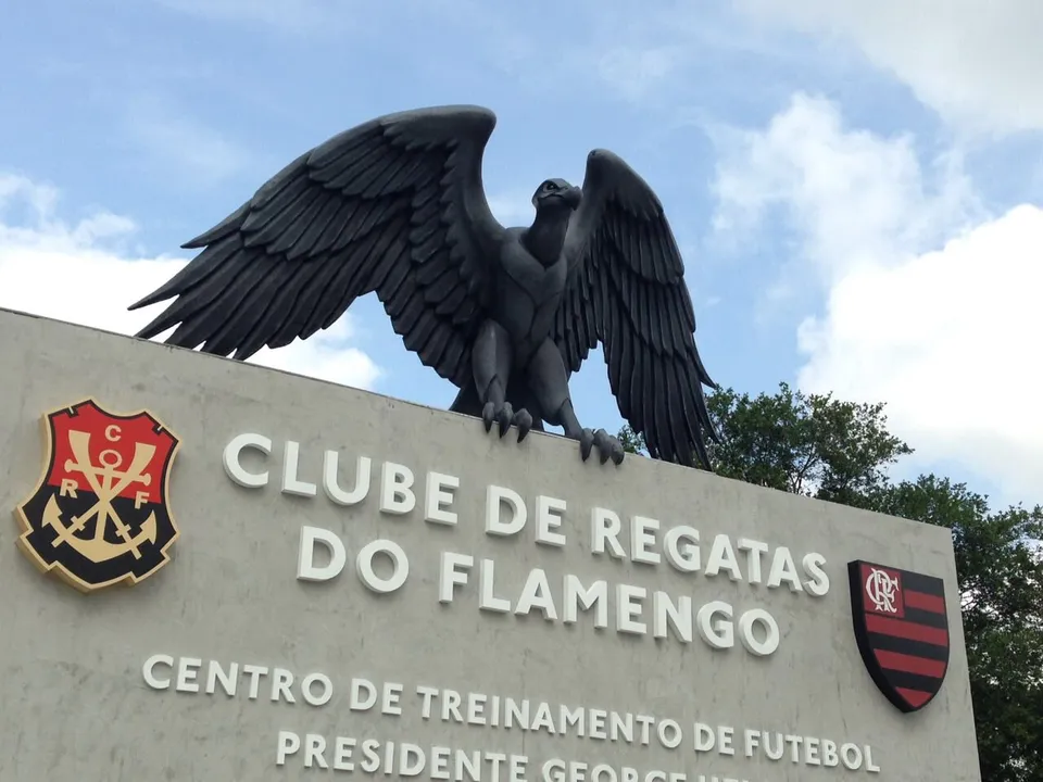 Visita que aconteceu no Ninho do Urubu, nesta sexta (17), atrapalhou o andamento do treino da equipe rubro-negra