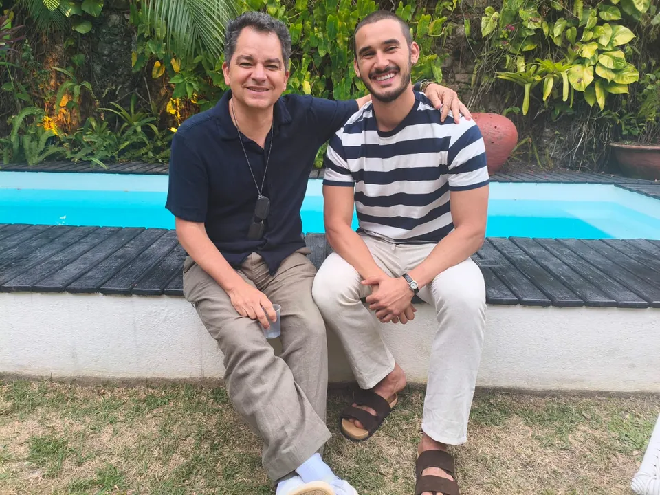 Diretor Carlos Saldanha e ator Filipe Bragança, que interpreta Amyr Klink, primeiro homem a cruzar sozinho o Atlântico Sul em um barco a remo