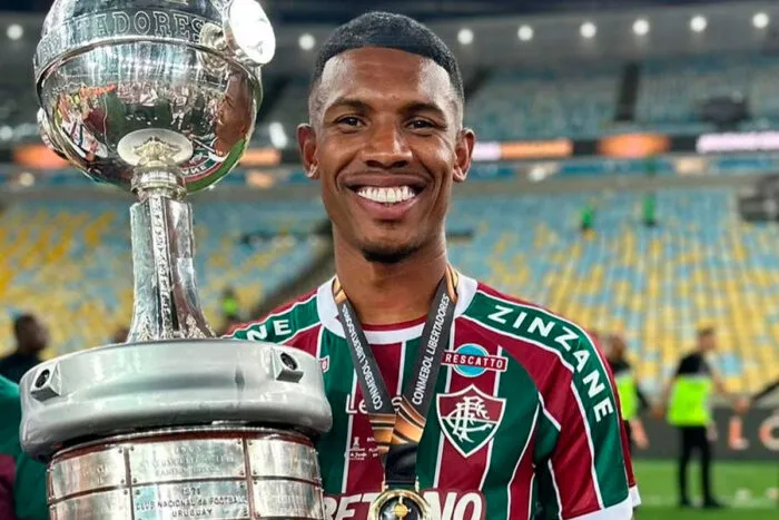 Fluminense empresta Lelê a time do Chipre