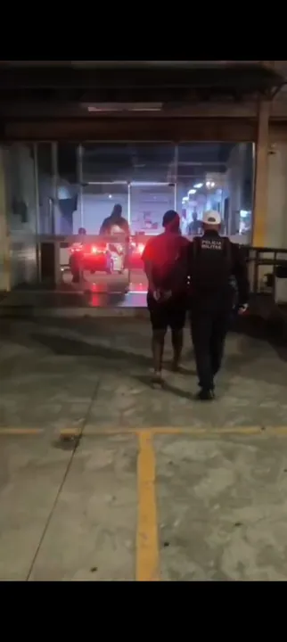 O homem foi levado à 128ª DP (Rio das Ostras)