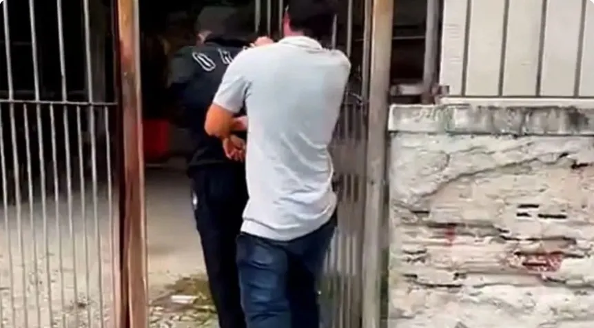 O homem possuía antecedentes por roubo, tráfico de entorpecentes e violência doméstica