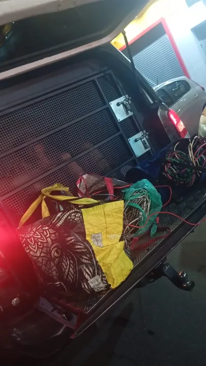 Ambas as ações foram flagradas pelas câmeras da Central de Segurança de São Gonçalo (CSSG)