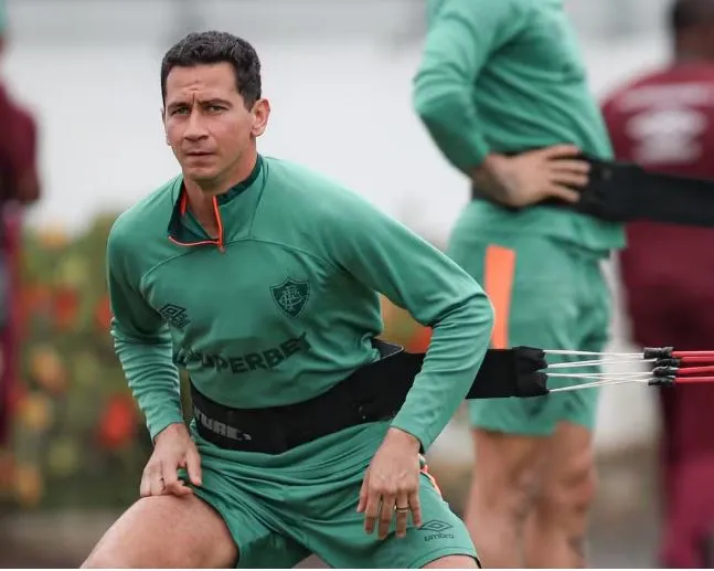 Ganso volta ao Fluminense para o clássico contra o Flamengo