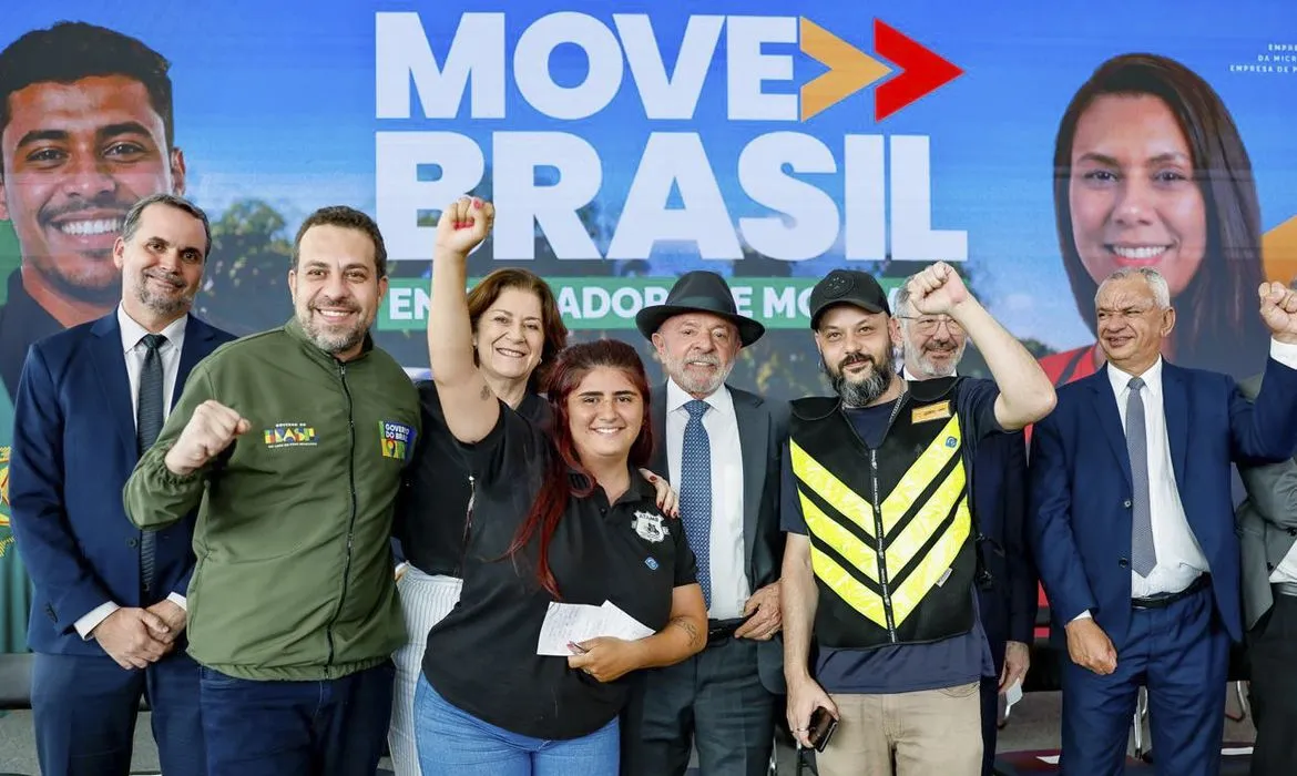 Move Motos é uma linha de crédito para motociclistas de aplicativos que desejam financiar ciclomotores