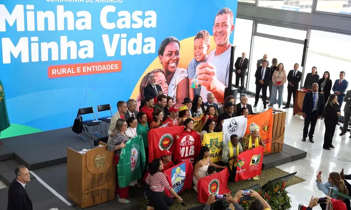 Cinquenta mil imóveis terão destinação rural e 35 mil atenderão a quem reside em zona urbana