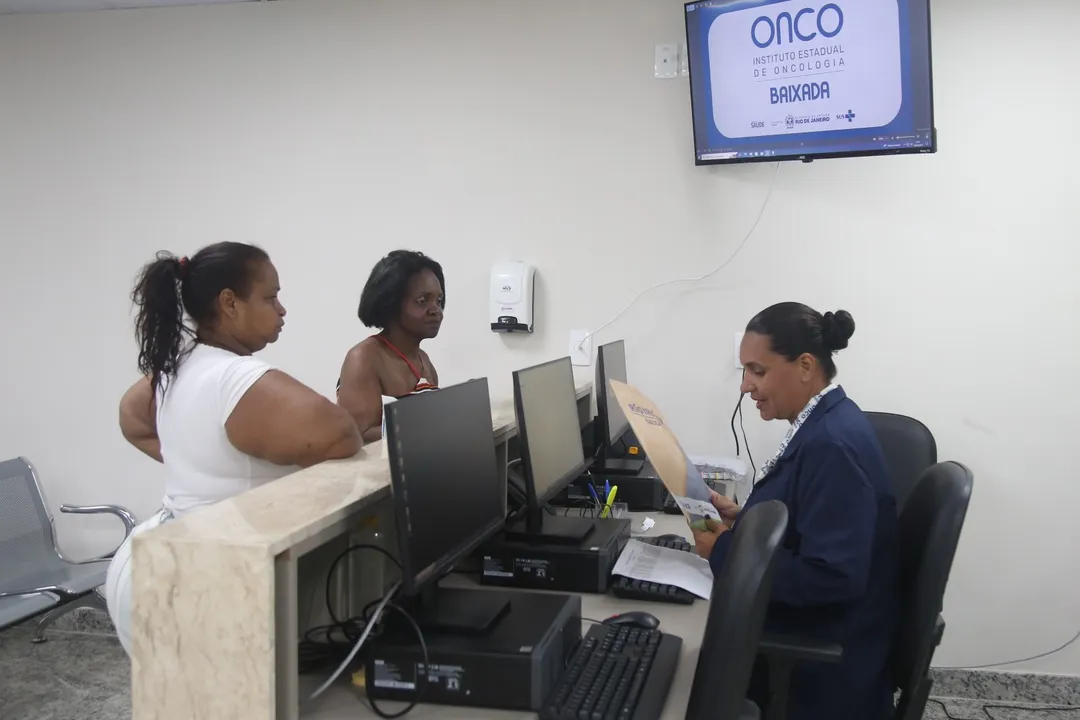 O objetivo é reduzir o tempo de espera da população por atendimentos especializados, a partir da integração entre estados, municípios e unidades de saúde