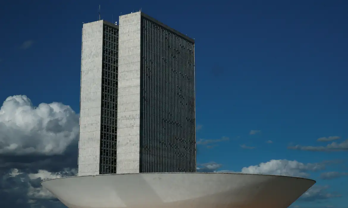 O governo tem argumentado que o teto do MEI está sem reajuste há anos, o que prejudica o desenvolvimento dos negócios
