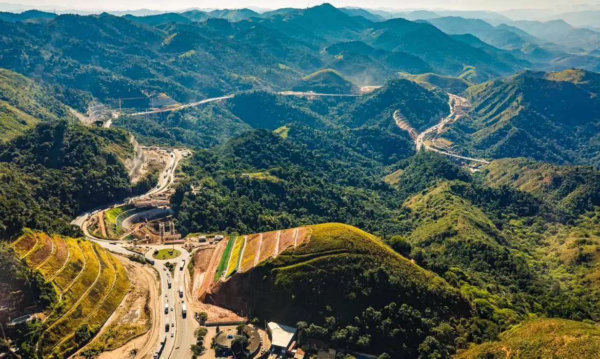 O investimento total é de R$ 1,5 bilhão, via financiamento do Banco Nacional de Desenvolvimento Econômico e Social (BNDES)