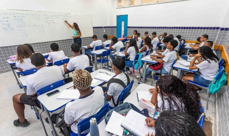 Ao todo, são mais de 1.200 unidades de ensino, com oportunidades para Escolas de Novas Tecnologias (E-Tecs), Interculturais, Cívico-militares e de Itinerários de Formação Técnica e Profissional, entre outras opções