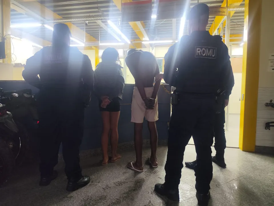 Casal preso por tentativa de furto em comércio de SG