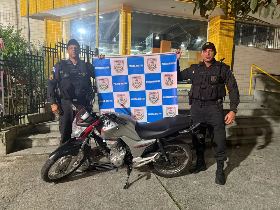 A motocicleta foi recuperada e apresentada na unidade policial