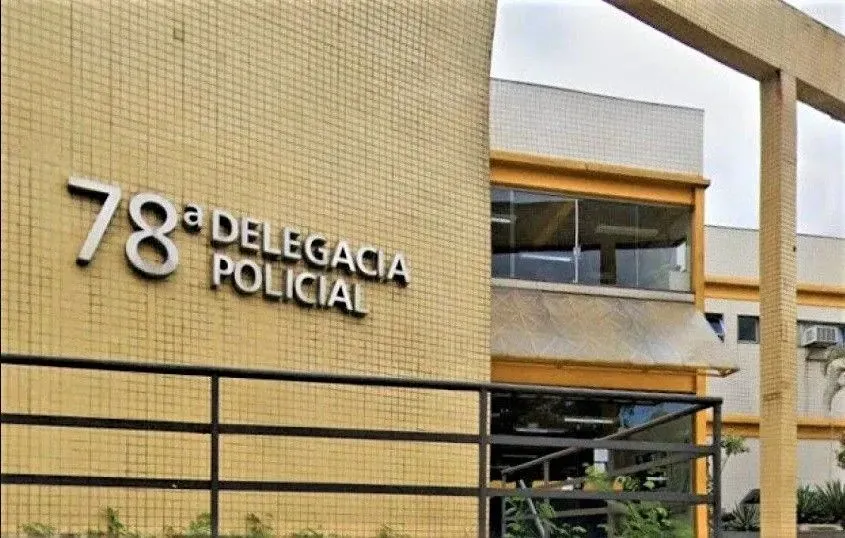 O homem foi preso e levado à 78ª DP (Fonseca)